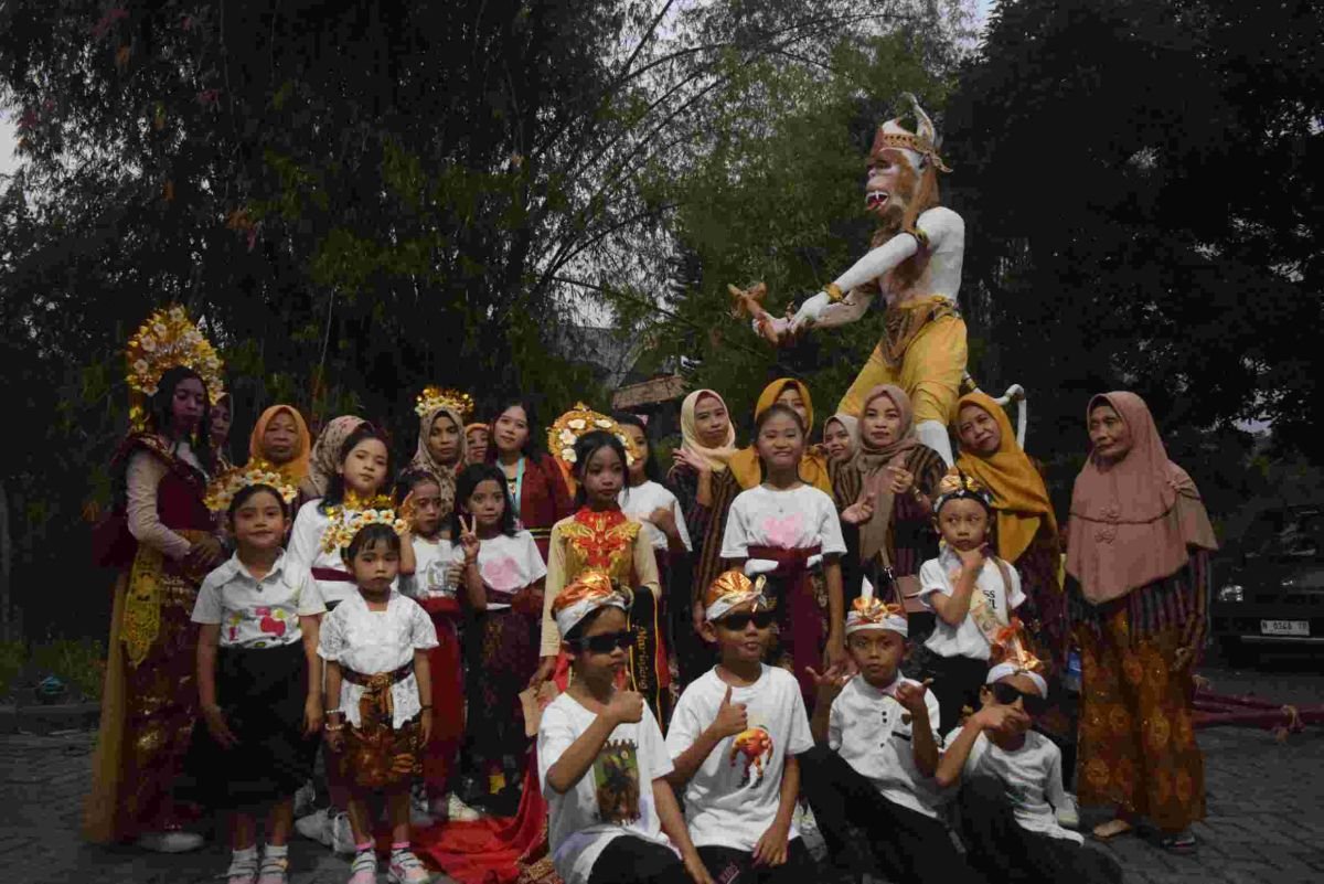 Menikmati Keindahan Budaya di Desa Pelintahan